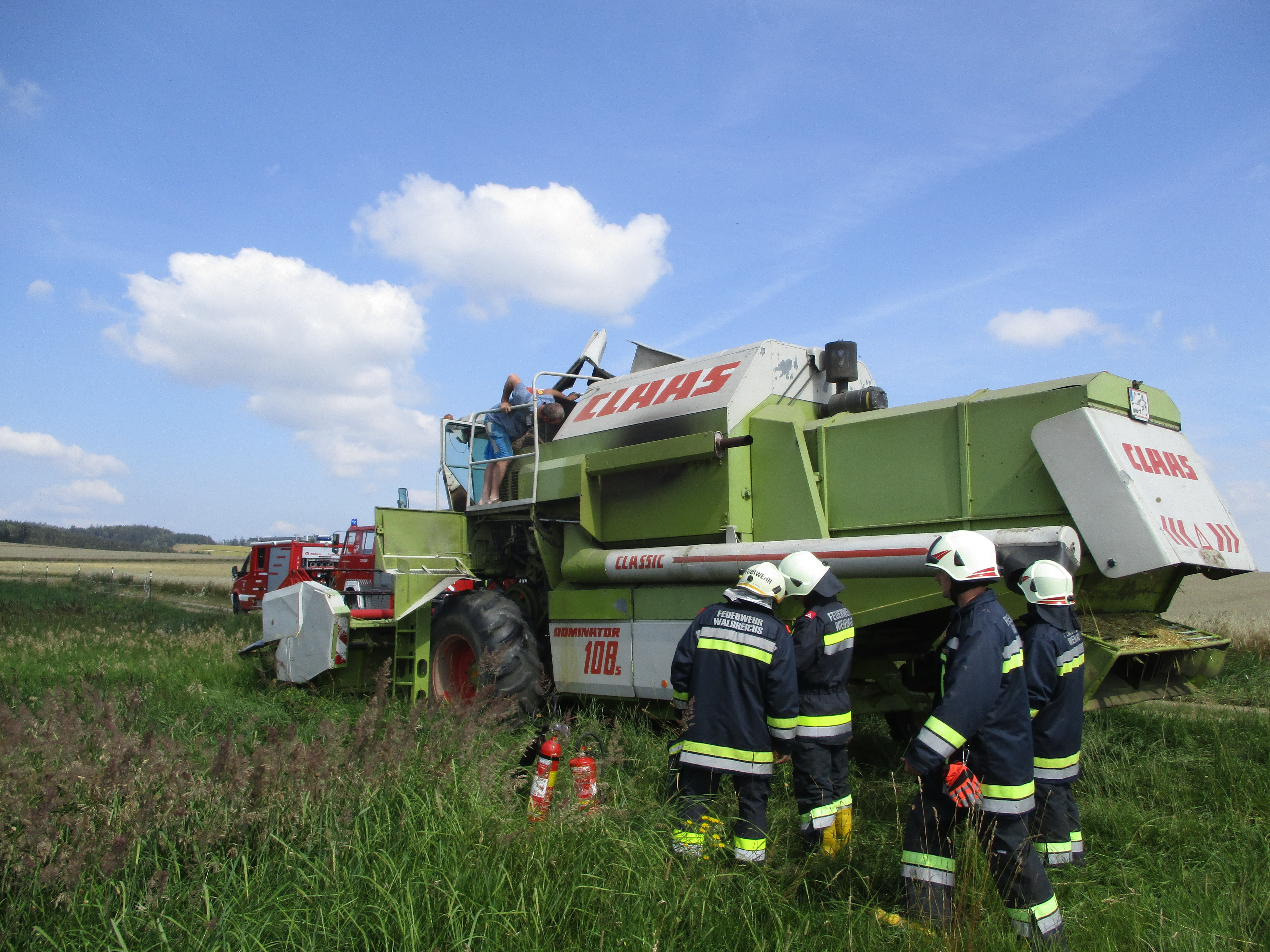 Einsatz-Mhdrescherbrand-in-Loibes-am-19.07.2018-011